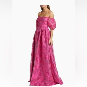 Monique Lhuillier Gown